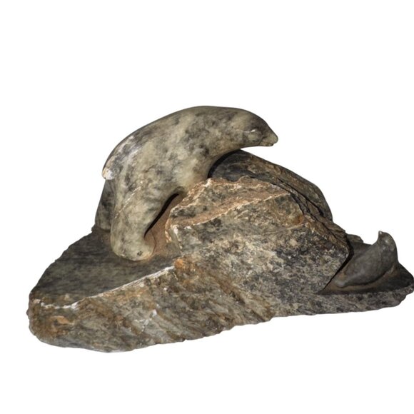 Ben Saclamana Original art sculpture Inuit Soapstone large Bear Seal Carving aut - Picture 13 of 16